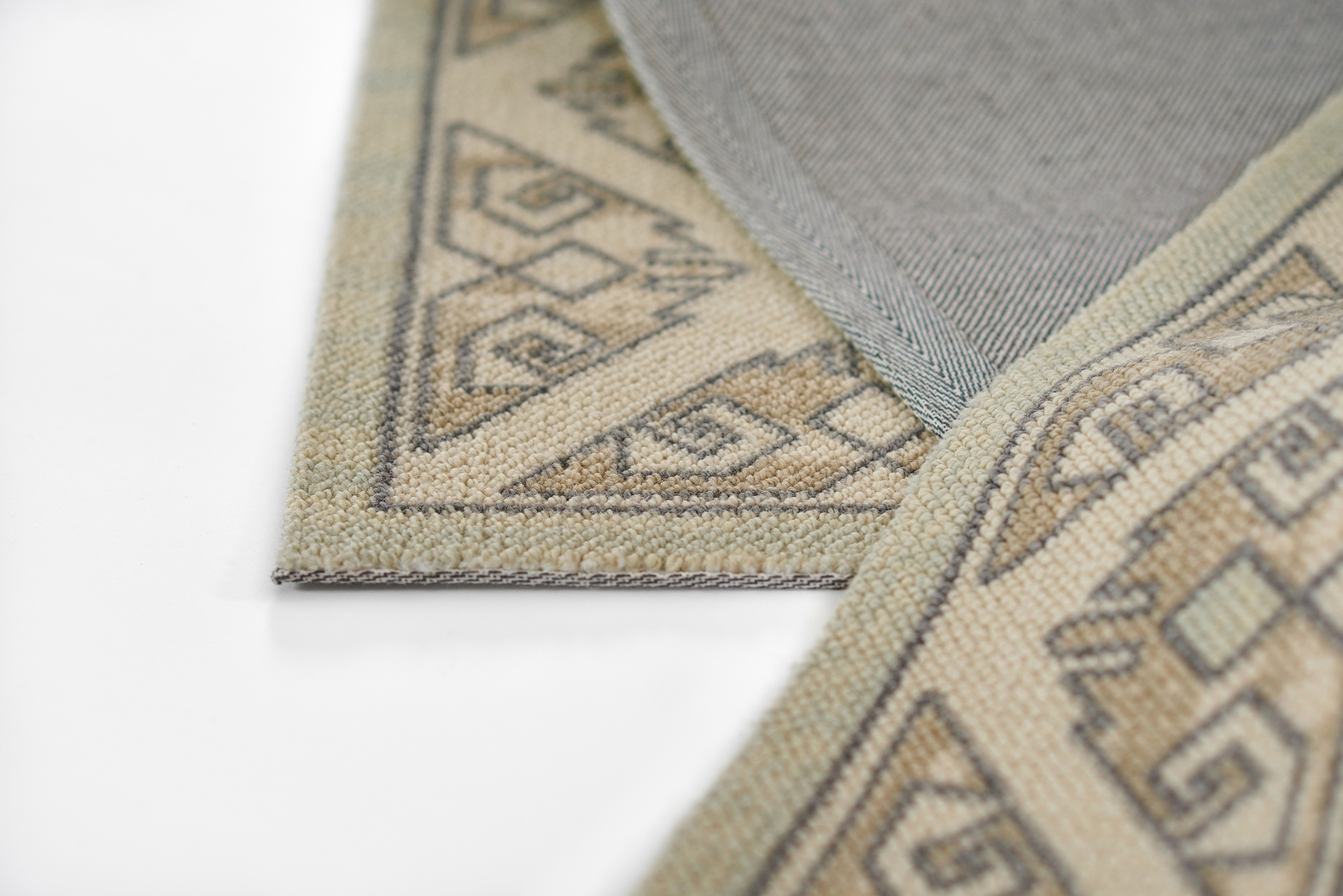 Ozcar Sage 6'6 x 9' Rug - Thumbnail - Image 6