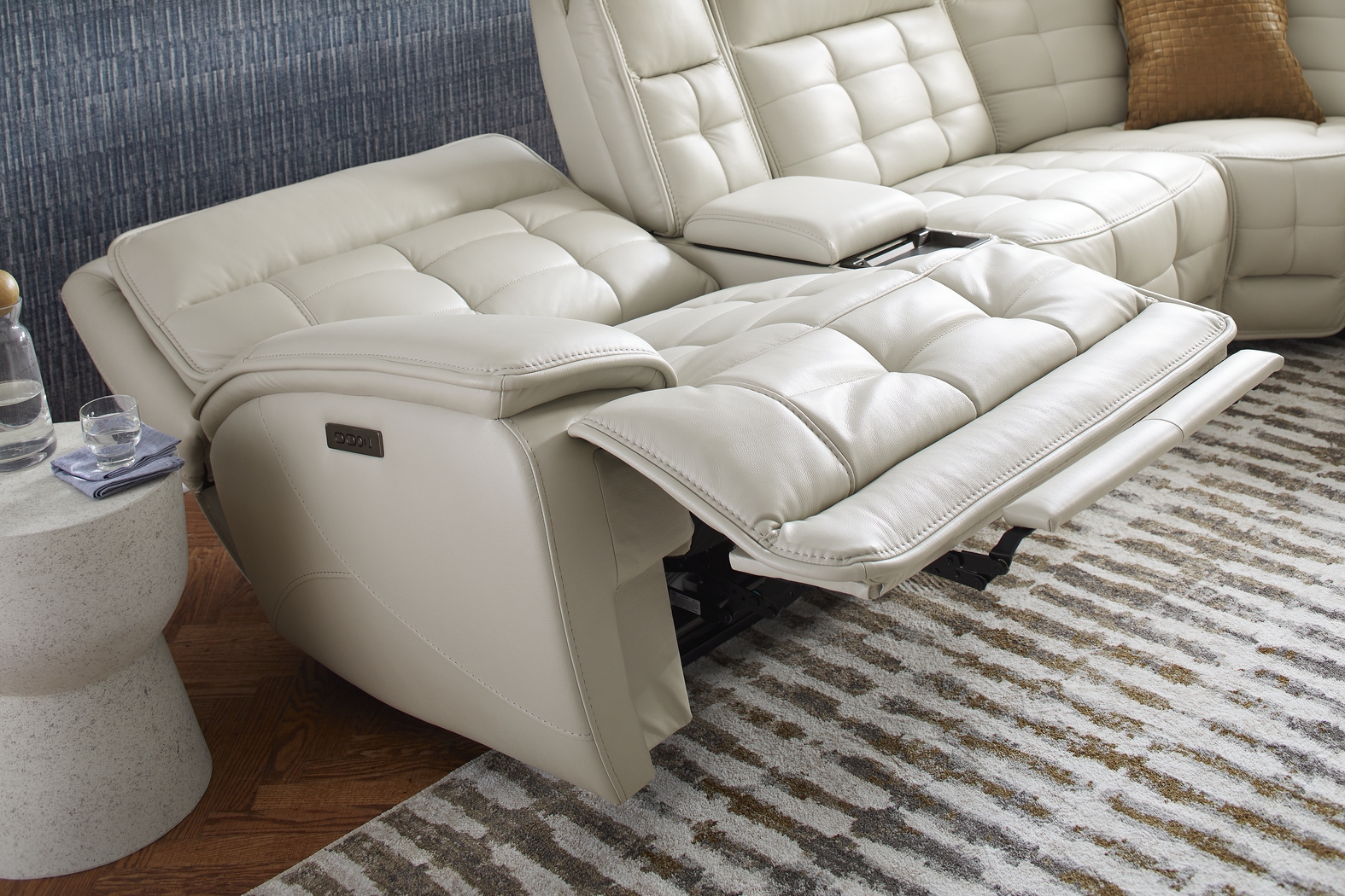 Pacific Heights Light Gray Leather 7 Pc Dual Power Reclining Sectional Living Room - Thumbnail - Image 8