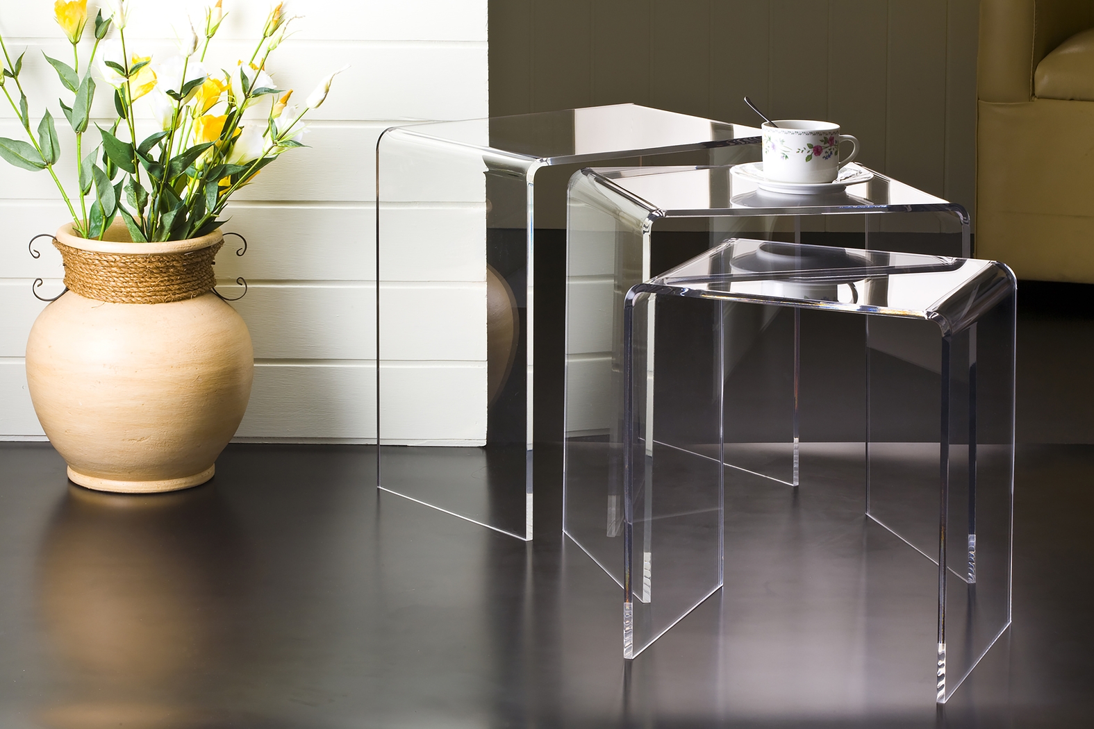 Padrish Clear Nesting Tables, Set of 3 - Thumbnail - Image 6