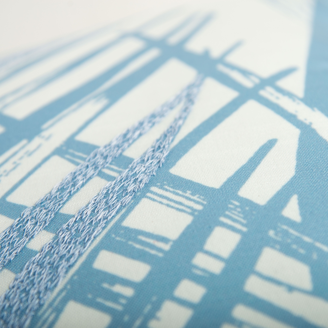 Palmus Blue Indoor/Outdoor Accent Pillow - Thumbnail - Image 4