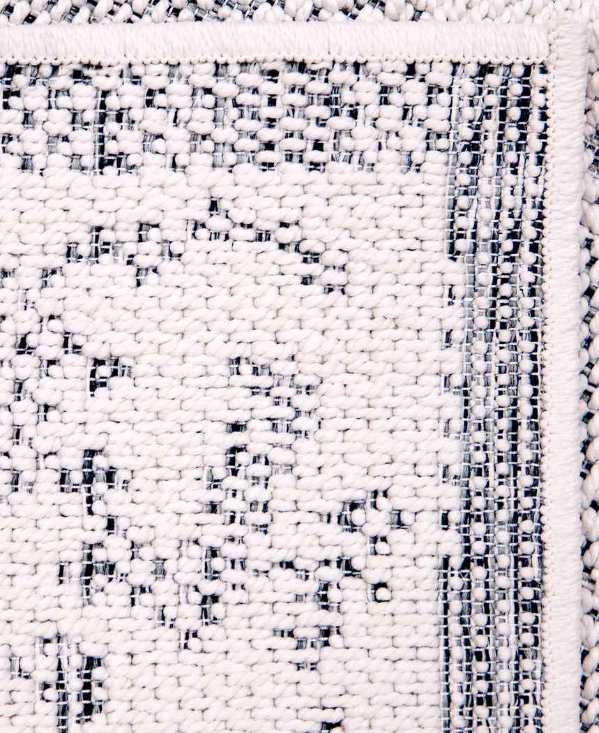 Pamelia Blue 5'3 x 7'6 Rug - Thumbnail - Image 5