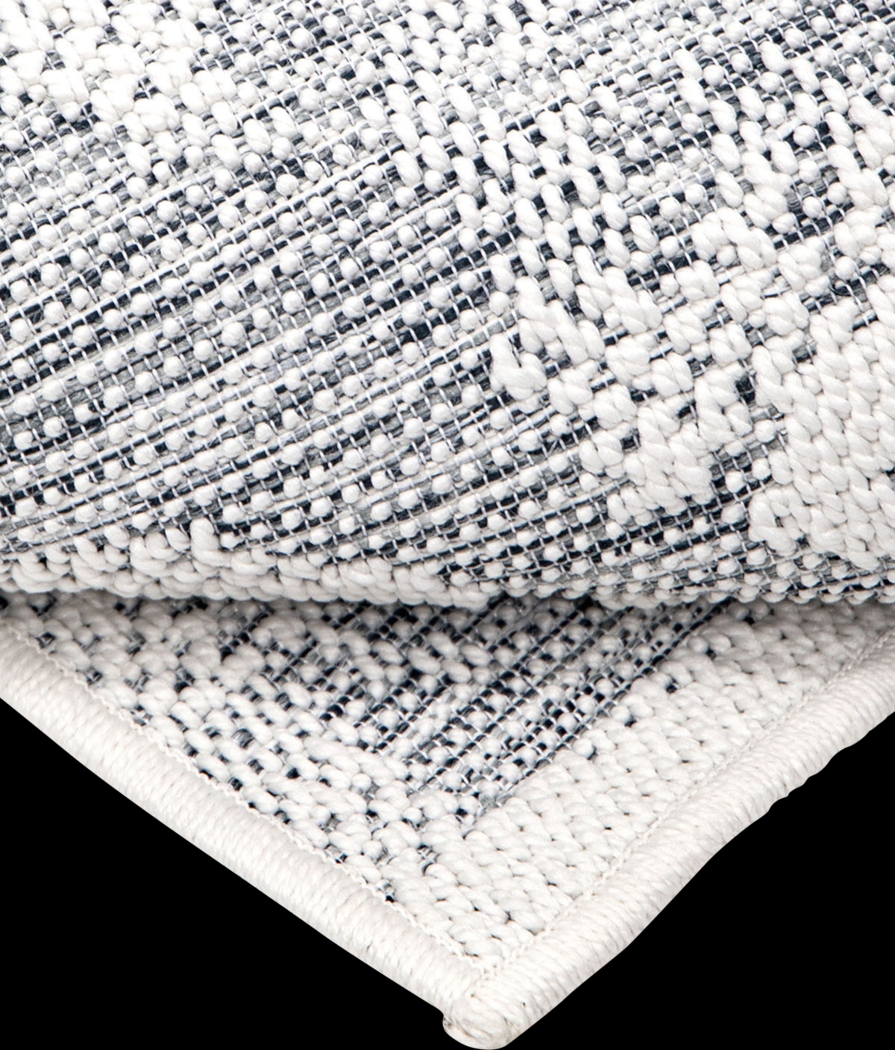 Pamelia Blue 5'3 x 7'6 Rug - Thumbnail - Image 7