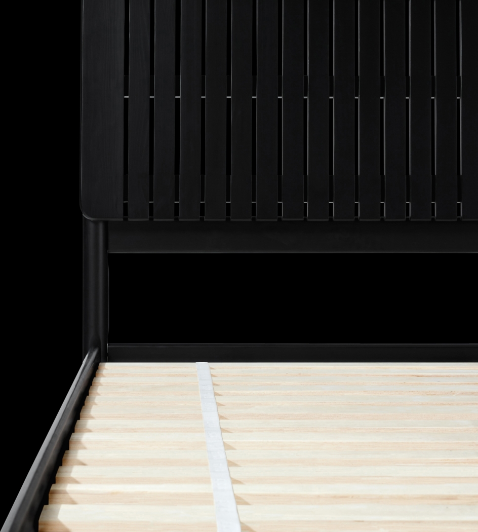 Panaridge Black Queen Bed - Thumbnail - Image 4