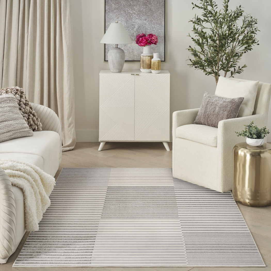 Paphi Silver/Gray 5'3 x 7'3 Rug - Thumbnail - Image 4
