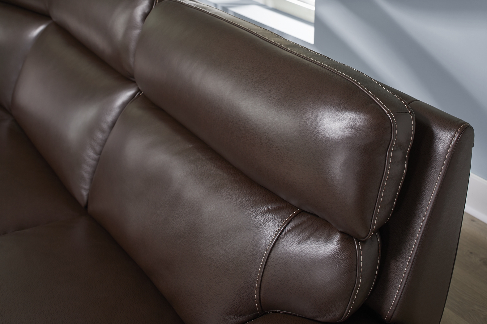 Parker Point Dark Brown Leather 9 Pc Triple Power Reclining Sectional Living Room - Thumbnail - Image 8