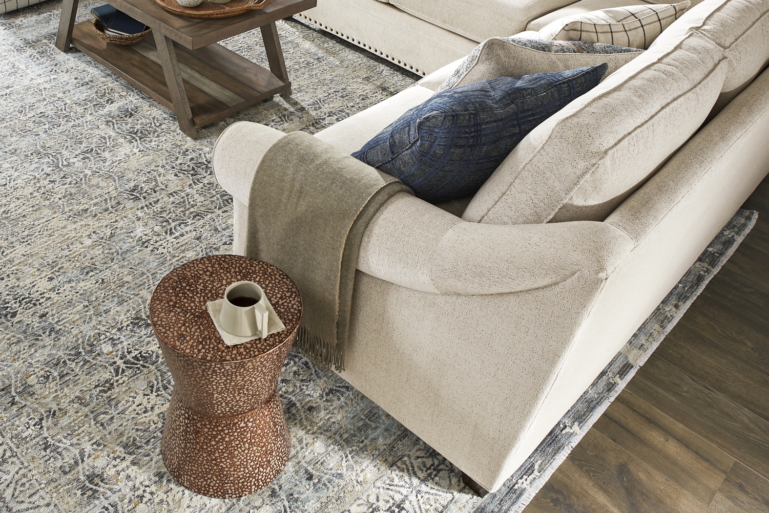 Parkview Beige 2 Pc Sectional - Thumbnail - Image 3