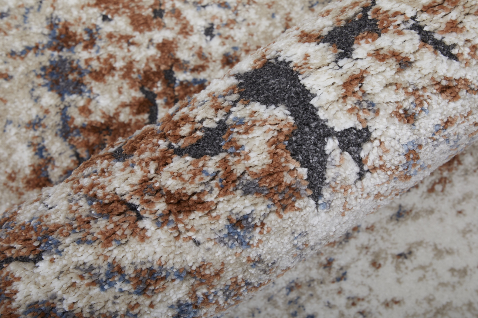 Parlaeno Taupe 5'3 x 8' Rug - Thumbnail - Image 8