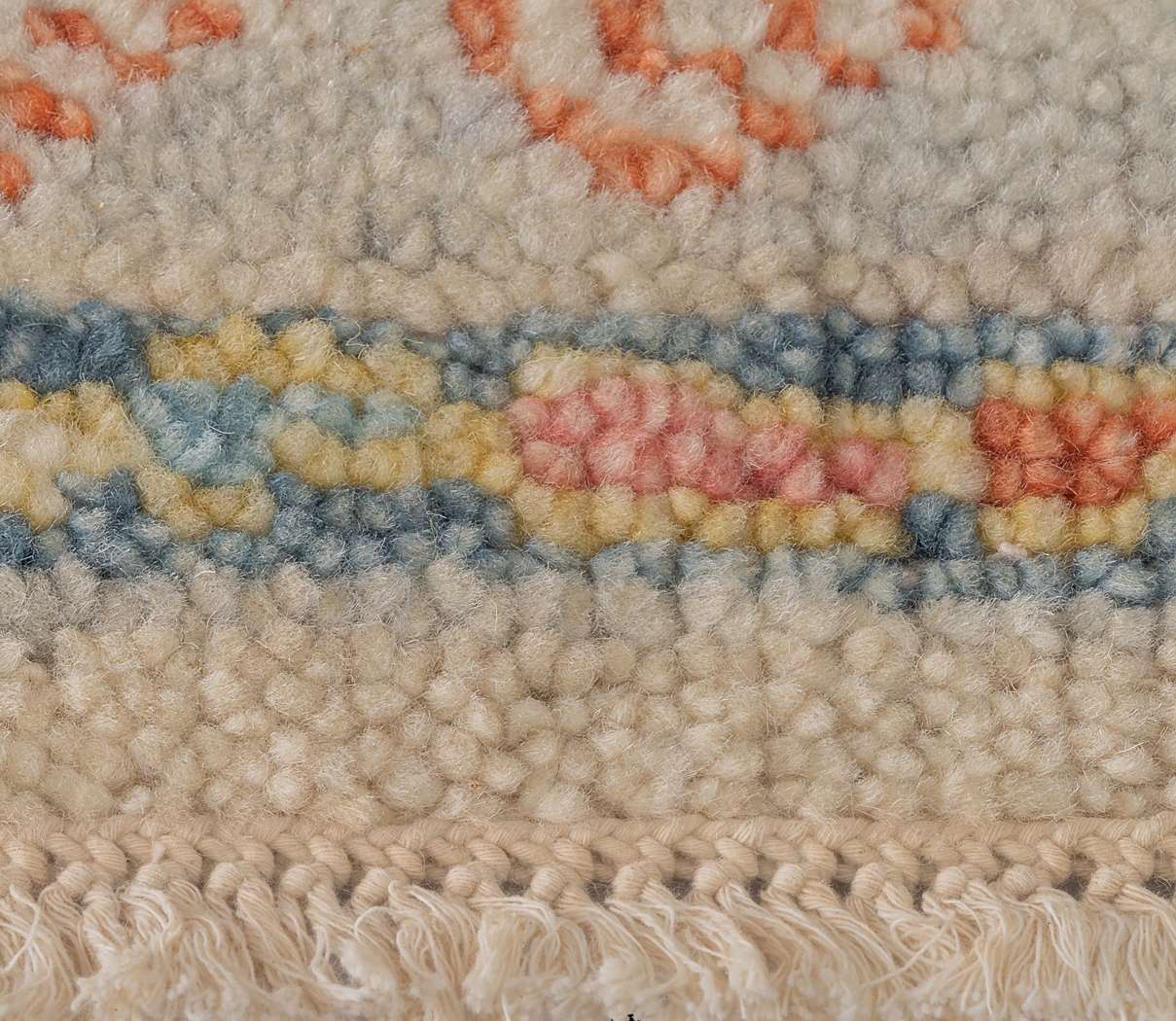 Pascester Beige/Multi 8' x 10' Rug - Thumbnail - Image 5