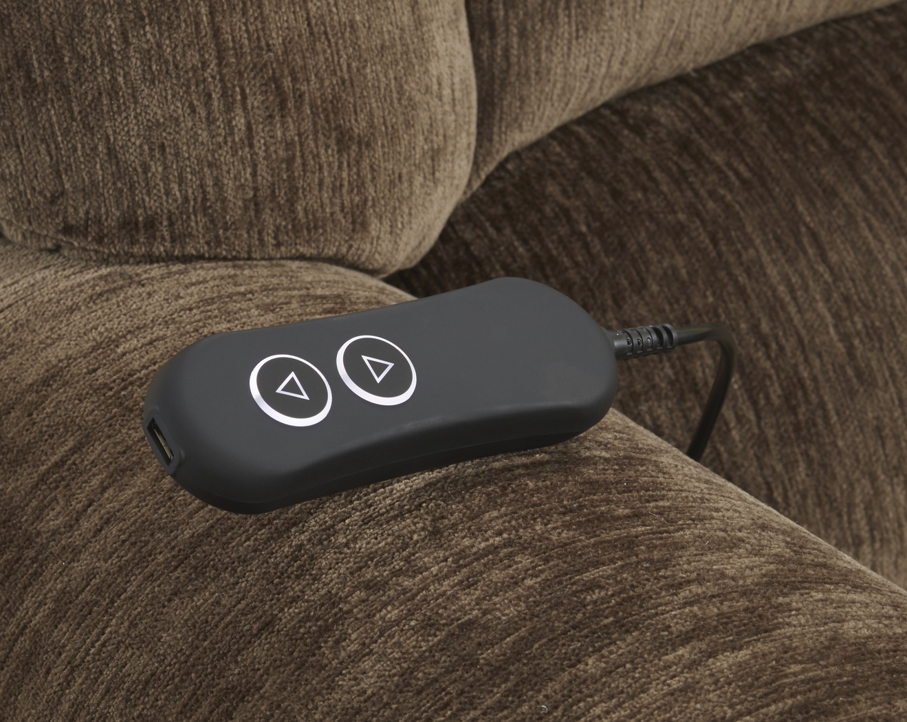 Patterson Brown Power Recliner - Thumbnail - Image 2