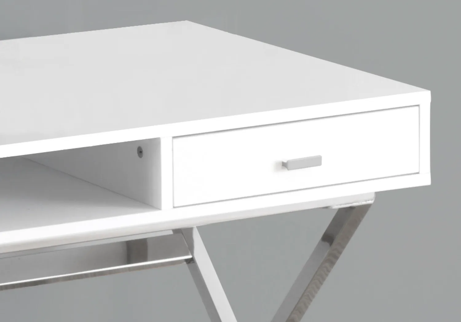 Pearlpointy White Desk - Thumbnail - Image 4