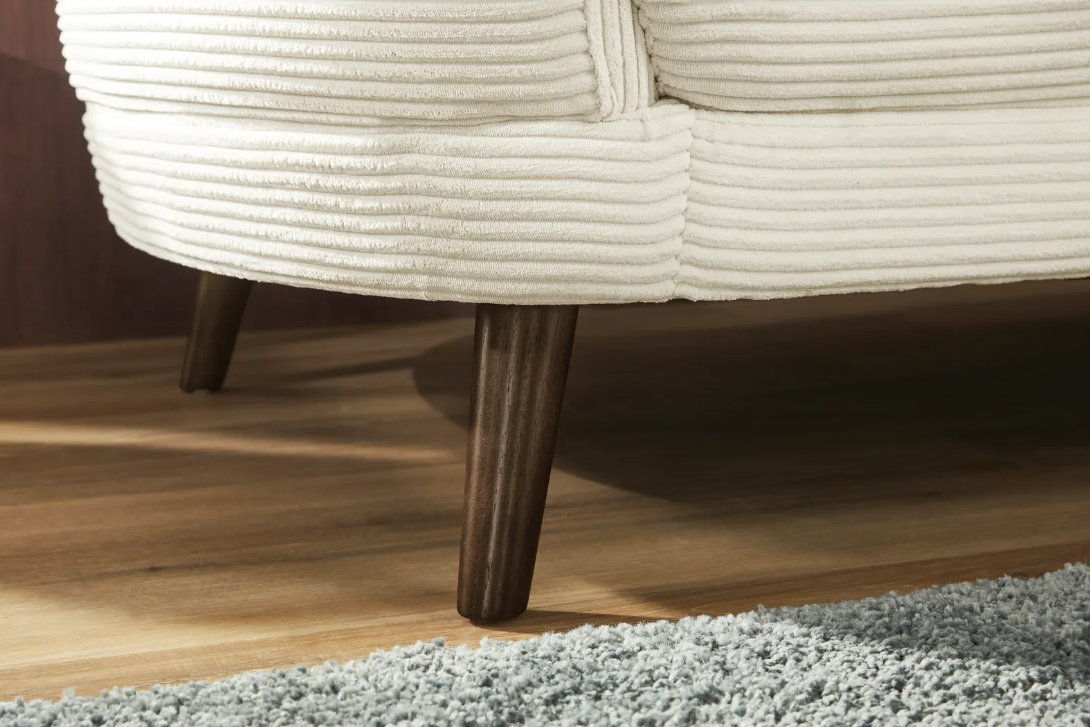 Penn Station Cream 3 Pc Living Room - Thumbnail - Image 5