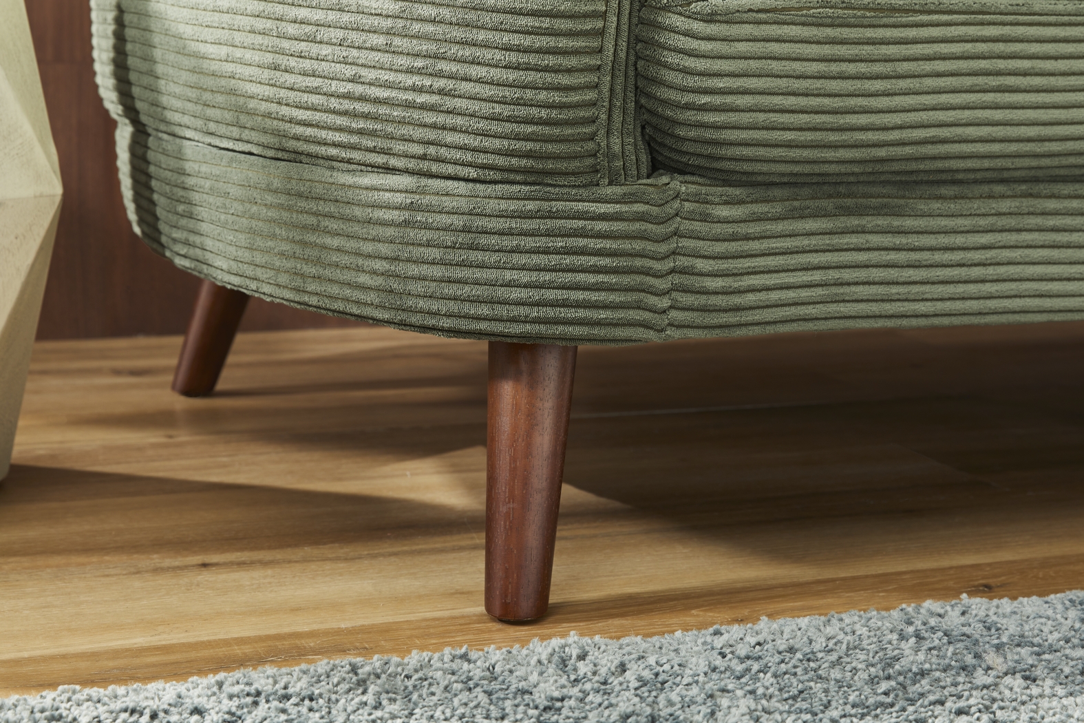 Penn Station Green 2 Pc Living Room - Thumbnail - Image 5