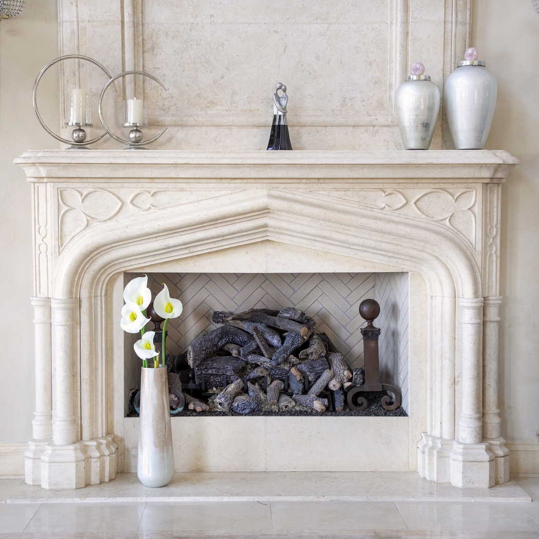 Pennine Blush Vase - Thumbnail - Image 2