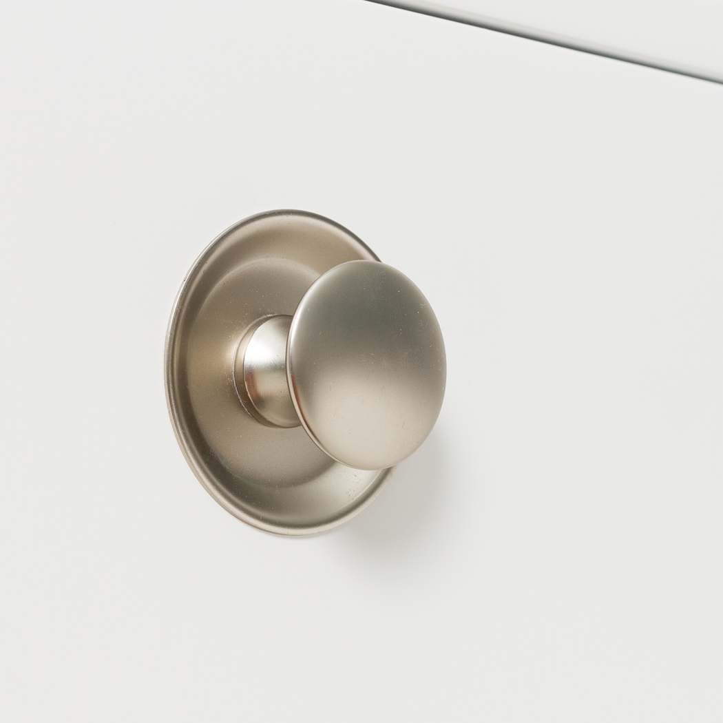 Peralto White Accent Cabinet - Thumbnail - Image 8