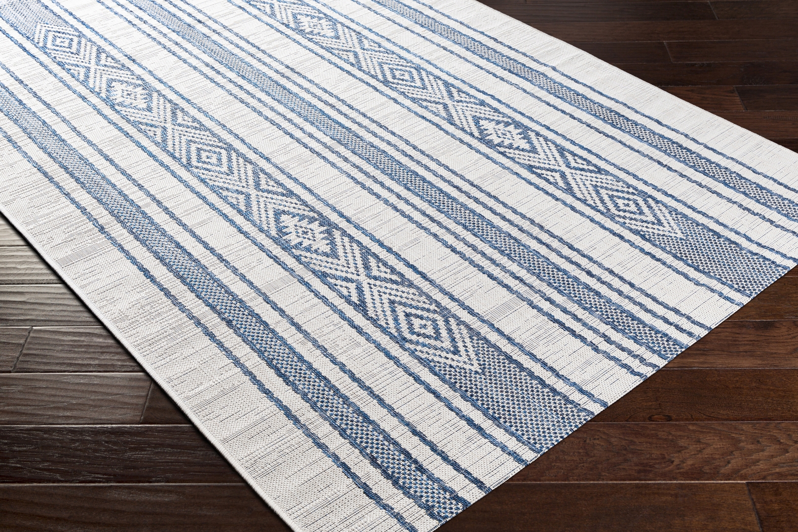 Perris Dark Blue 7'10 x 10'2 Indoor/Outdoor Rug - Thumbnail - Image 7