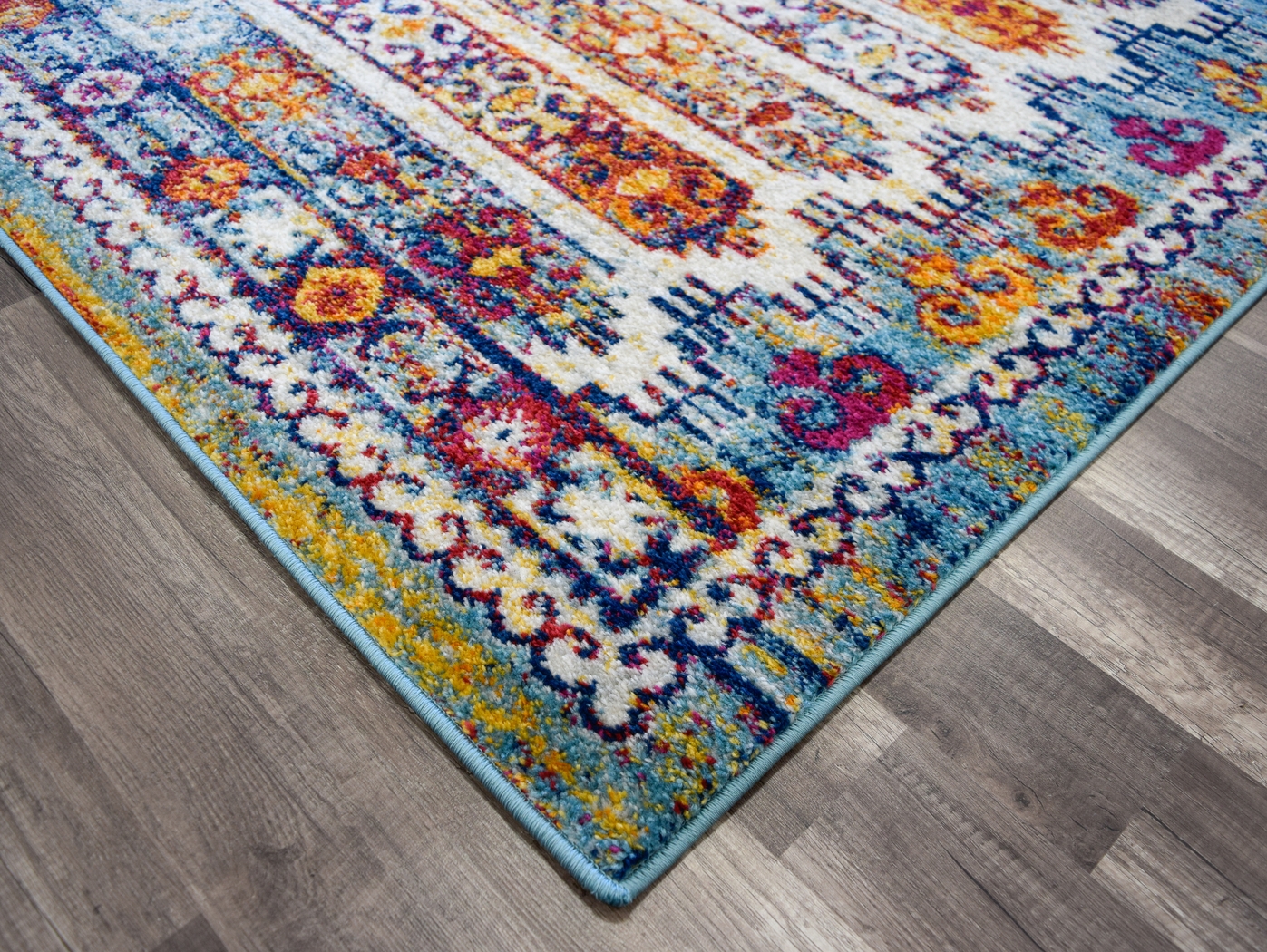 Pesal Red 8' x 10' Rug - Thumbnail - Image 2