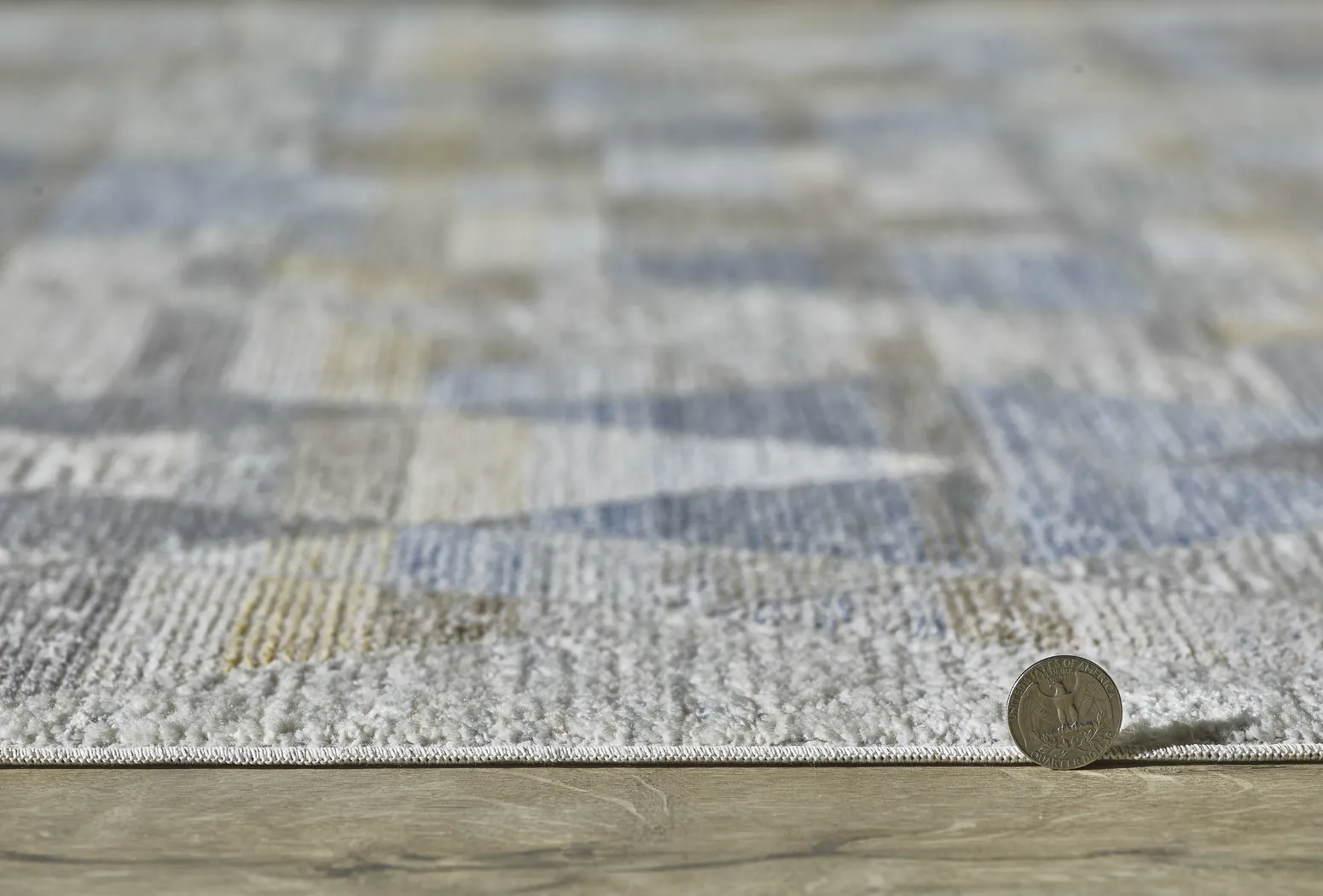 Petroton Gold/Blue 5'3 x 7'10 Rug - Thumbnail - Image 3