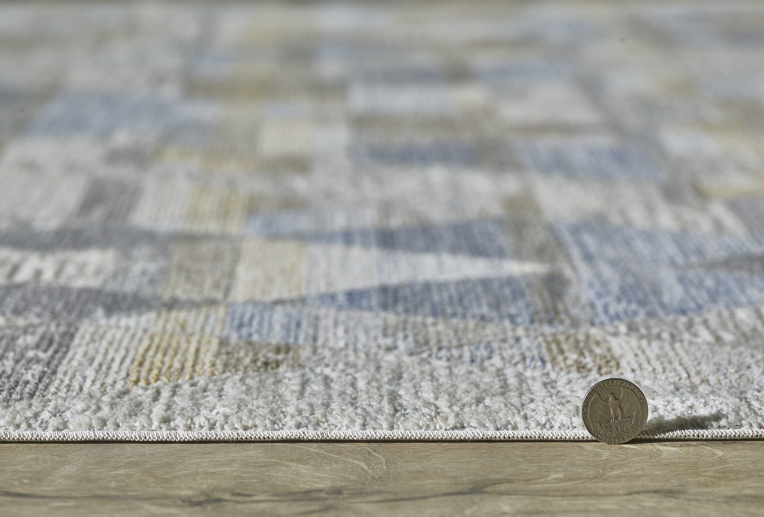 Petroton Gold/Blue 7'10 x 10'10 Rug - Thumbnail - Image 3