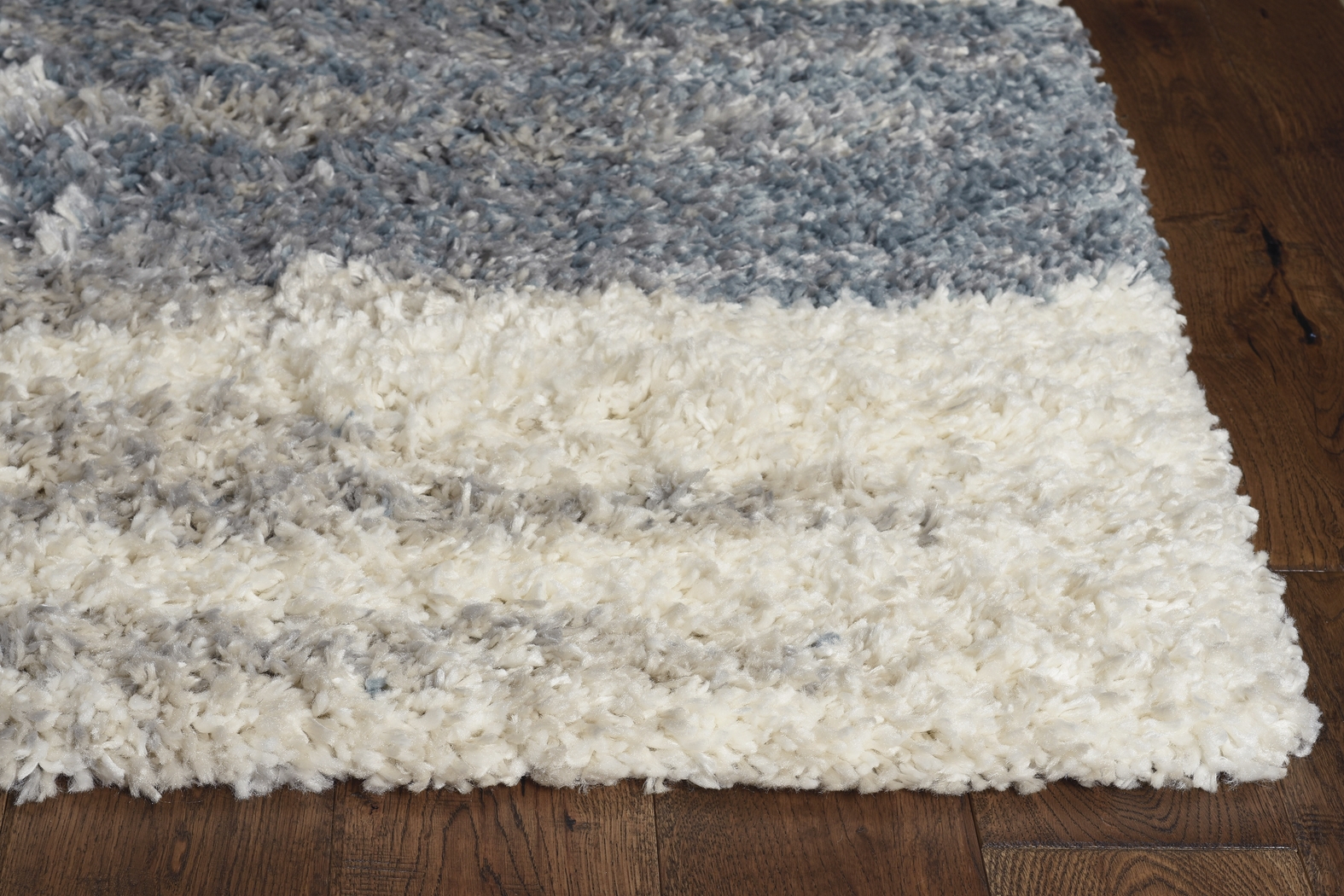 Phoenix Ivory 5'3" x 7'7" Rug - Thumbnail - Image 2