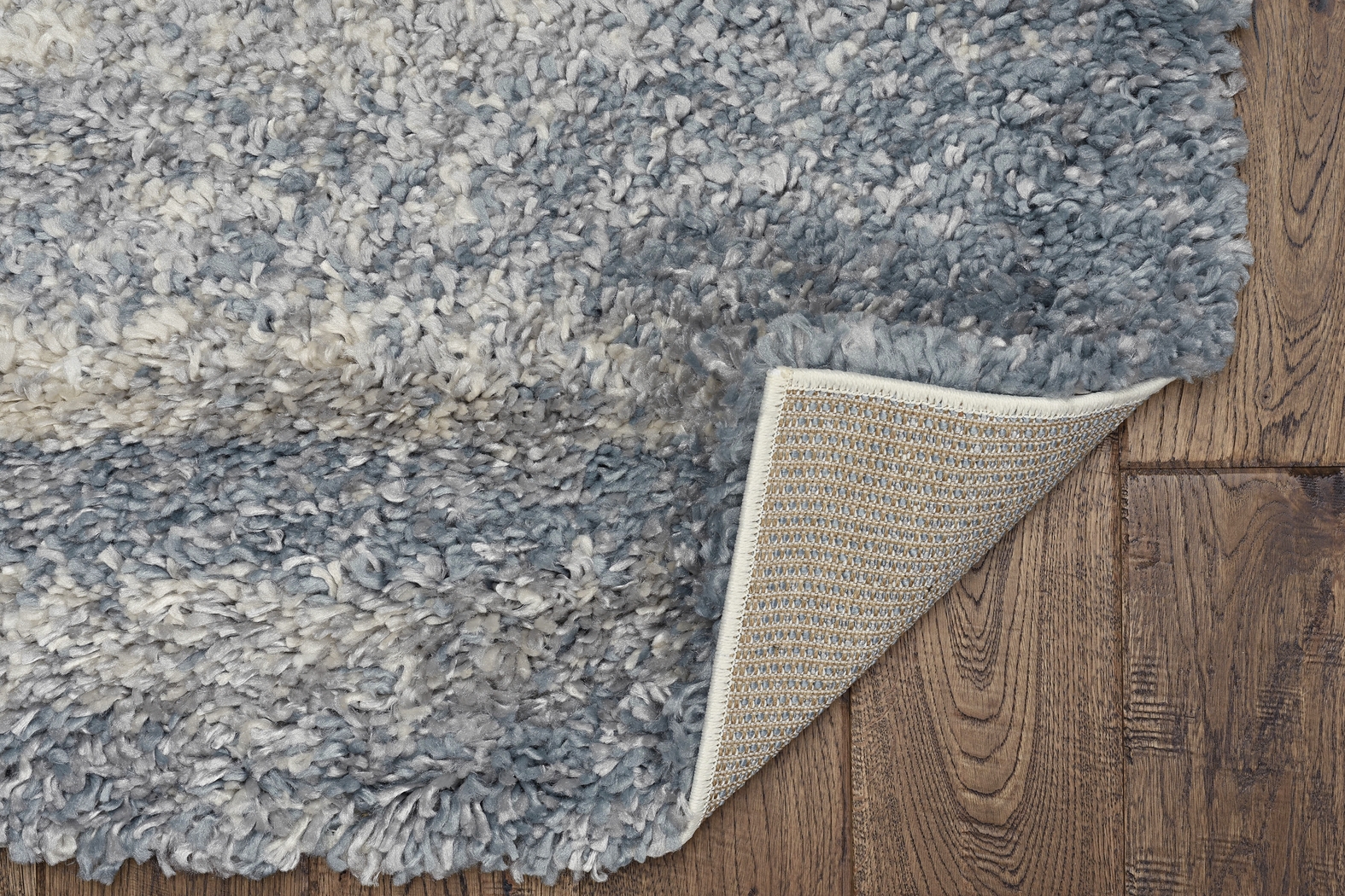 Phoenix Ivory 5'3" x 7'7" Rug - Thumbnail - Image 3