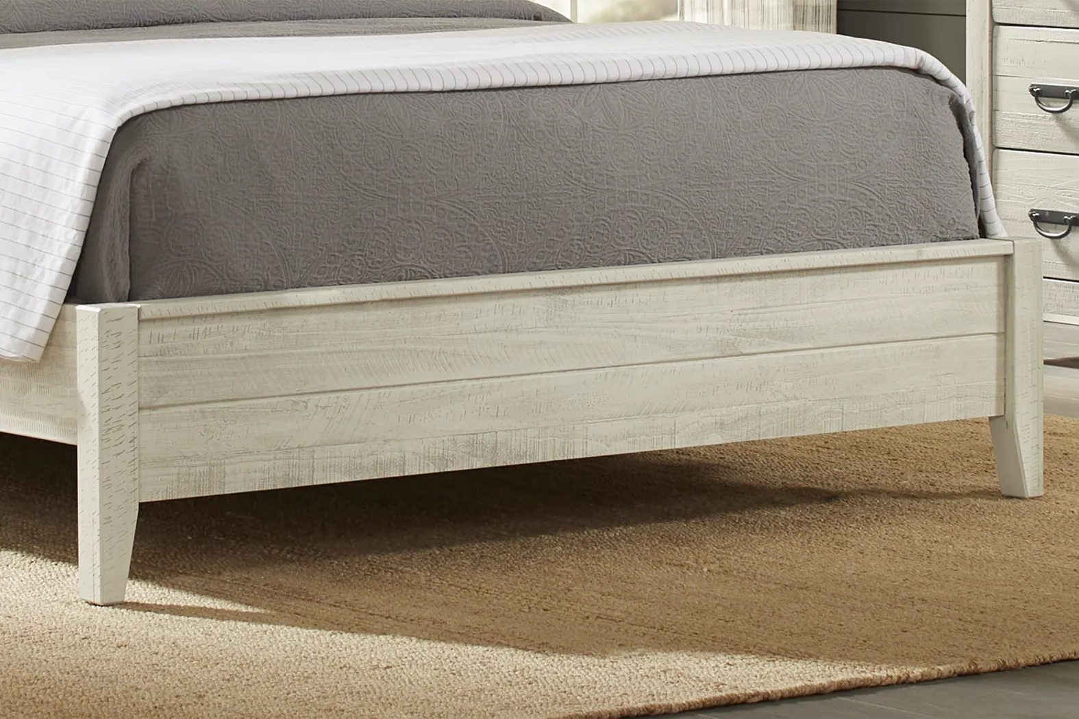 Pine Mill White 7 Pc King Panel Bedroom - Image 4