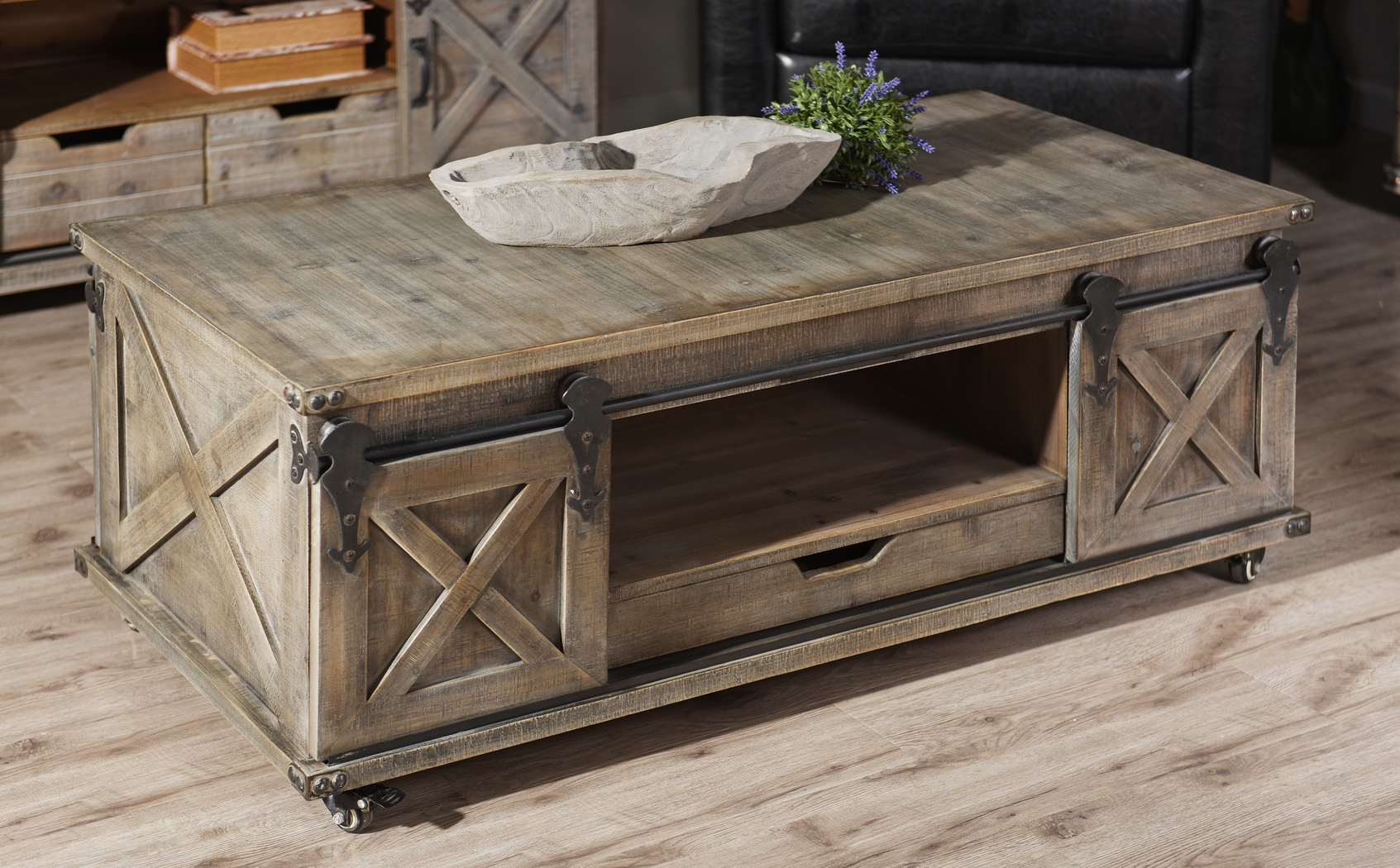 Pinebranch Gray Cocktail Table - Thumbnail - Image 4