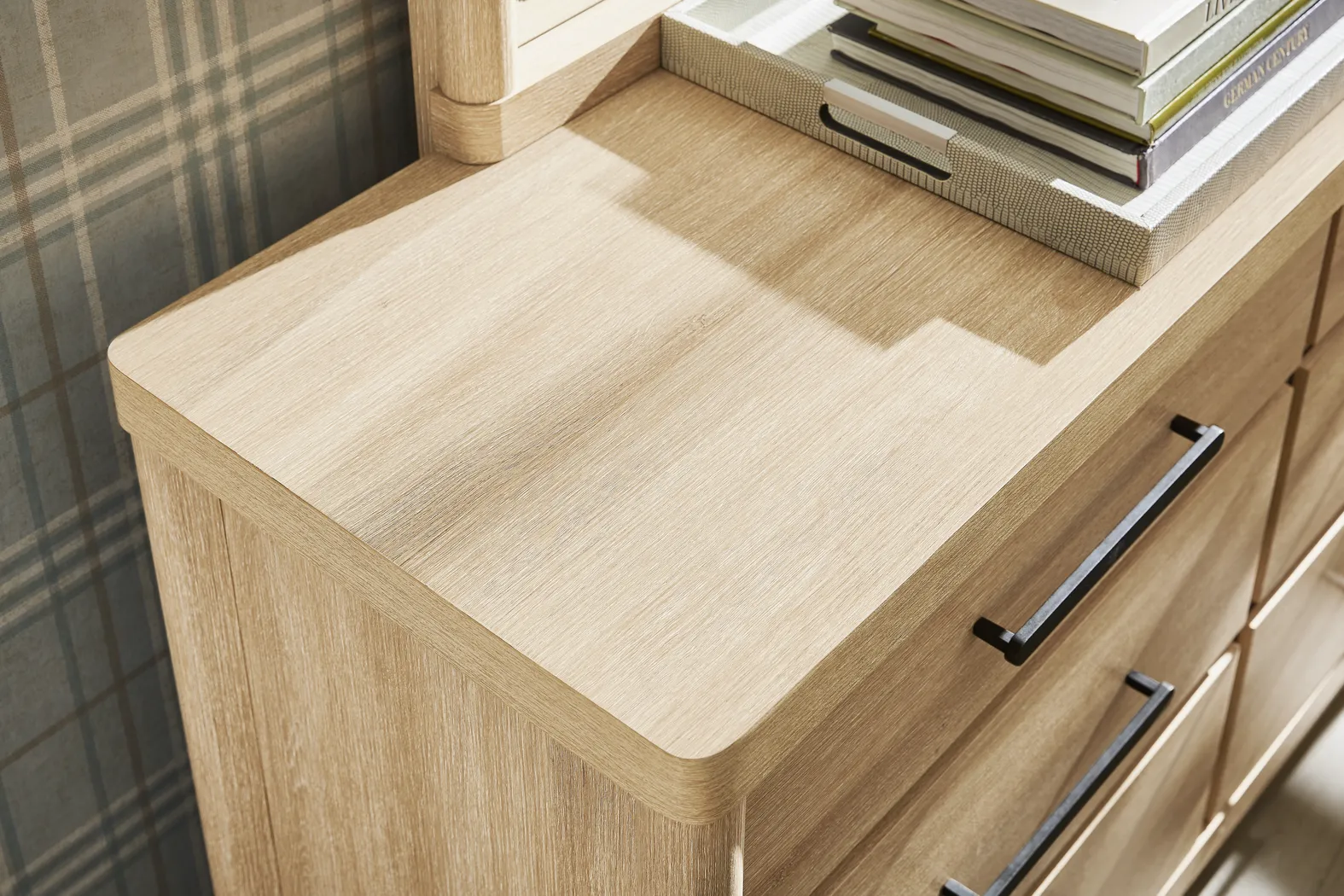 Pinebrook Natural 5 Pc King Panel Bedroom - Thumbnail - Image 9