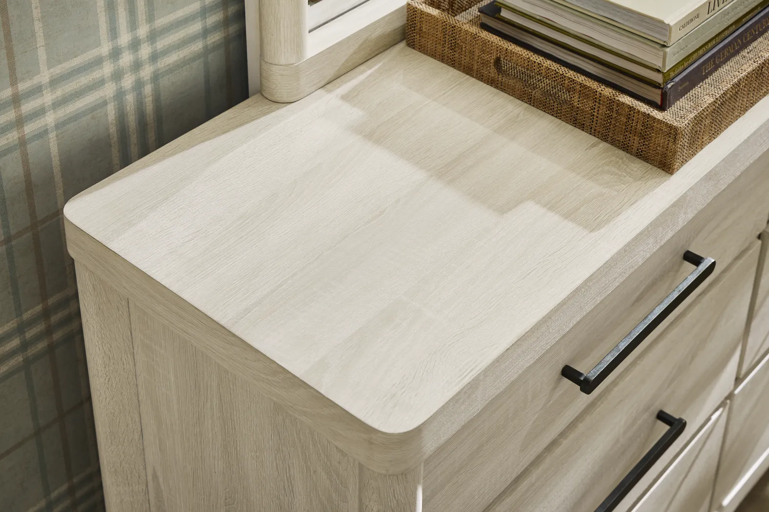 Pinebrook White Dresser - Thumbnail - Image 4