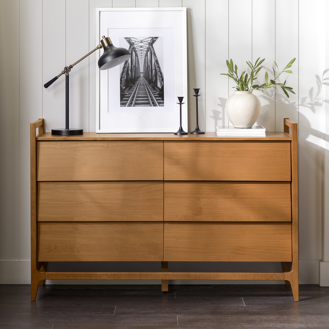 Pineholde Caramel Dresser - Thumbnail - Image 4