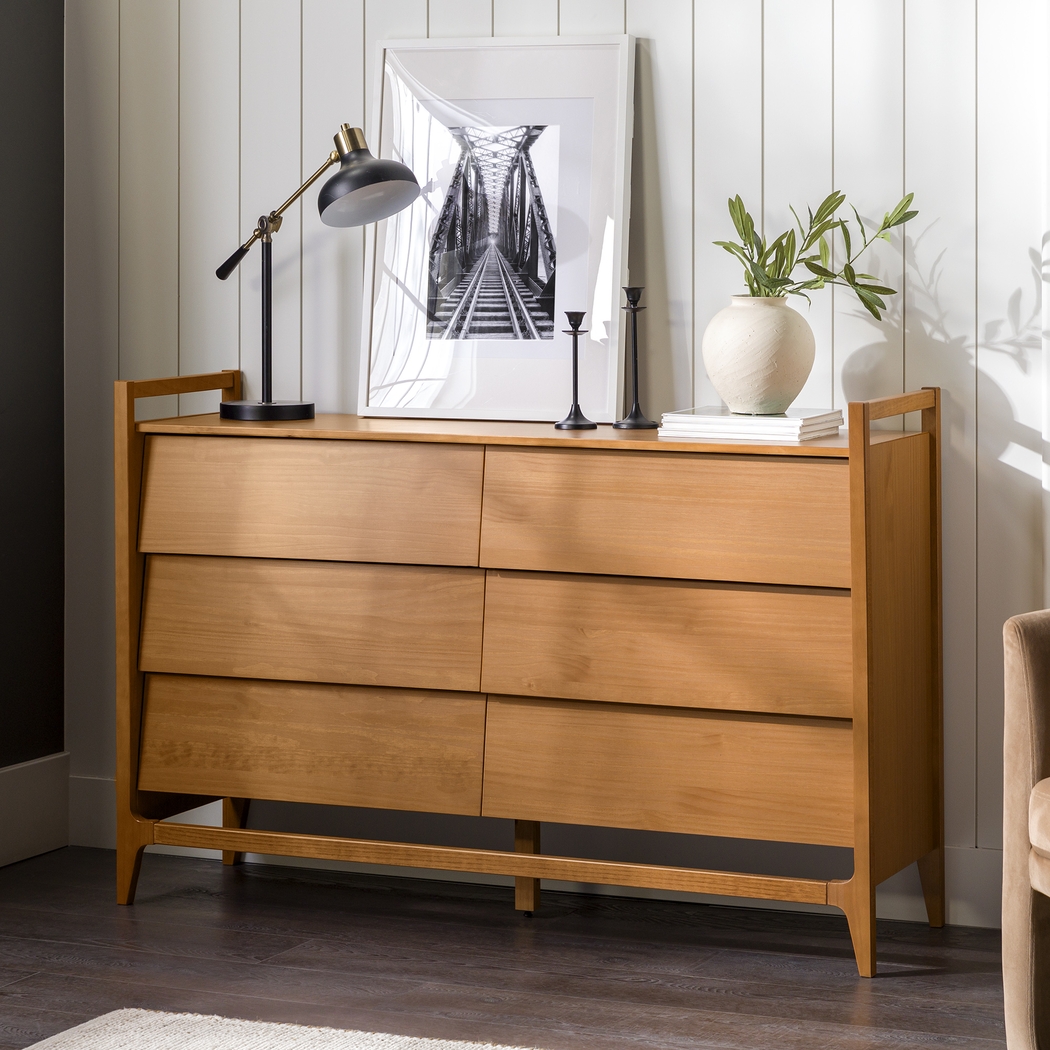 Pineholde Caramel Dresser - Thumbnail - Image 5