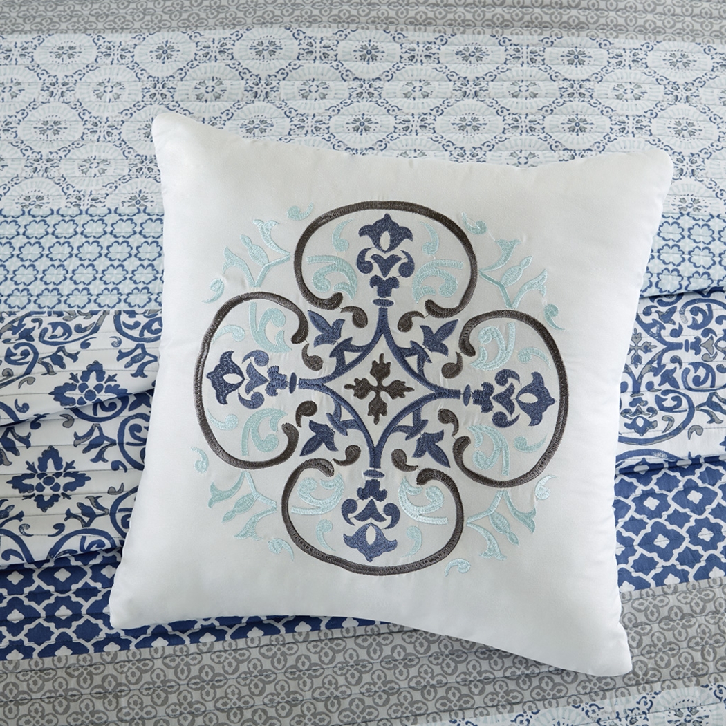 Poeyfarre Blue 8 Pc Full Coverlet Set - Thumbnail - Image 4