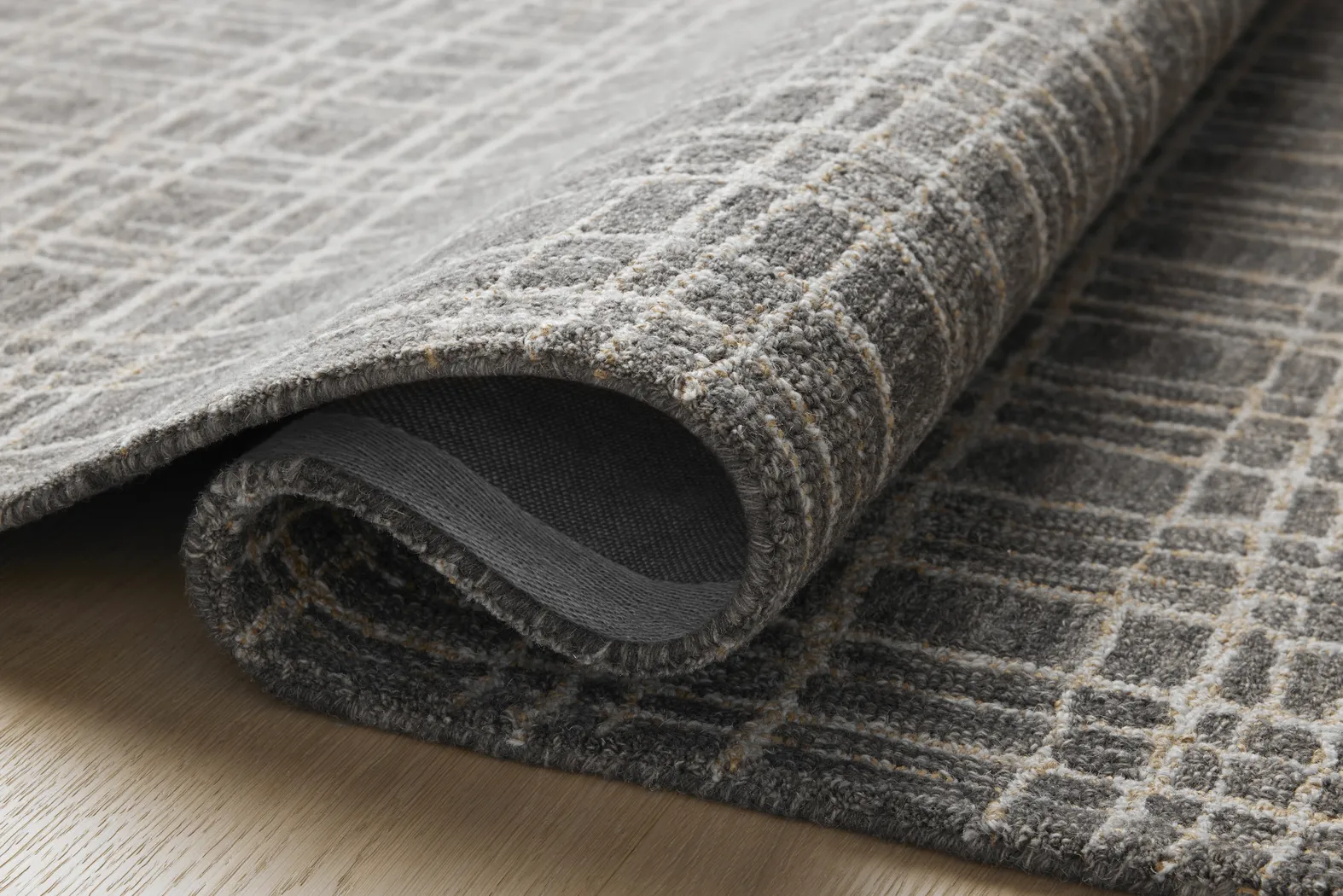 Polly Gray 7'6 x 9'9 Rug - Thumbnail - Image 5
