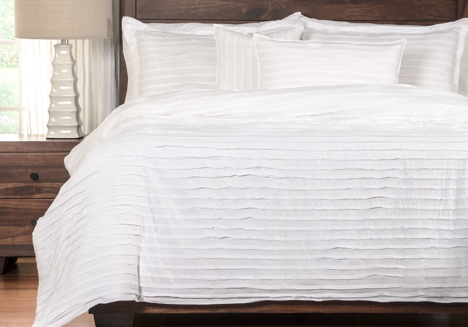 Pomeroy White 6 Pc Queen Duvet Set - Thumbnail - Image 1