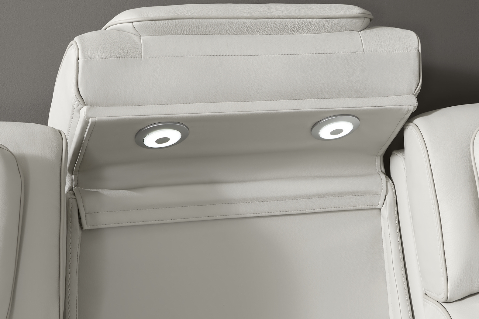 Port Royal Gray Leather 5 Pc Living Room with Triple Power Reclining Sofa - Thumbnail - Image 7