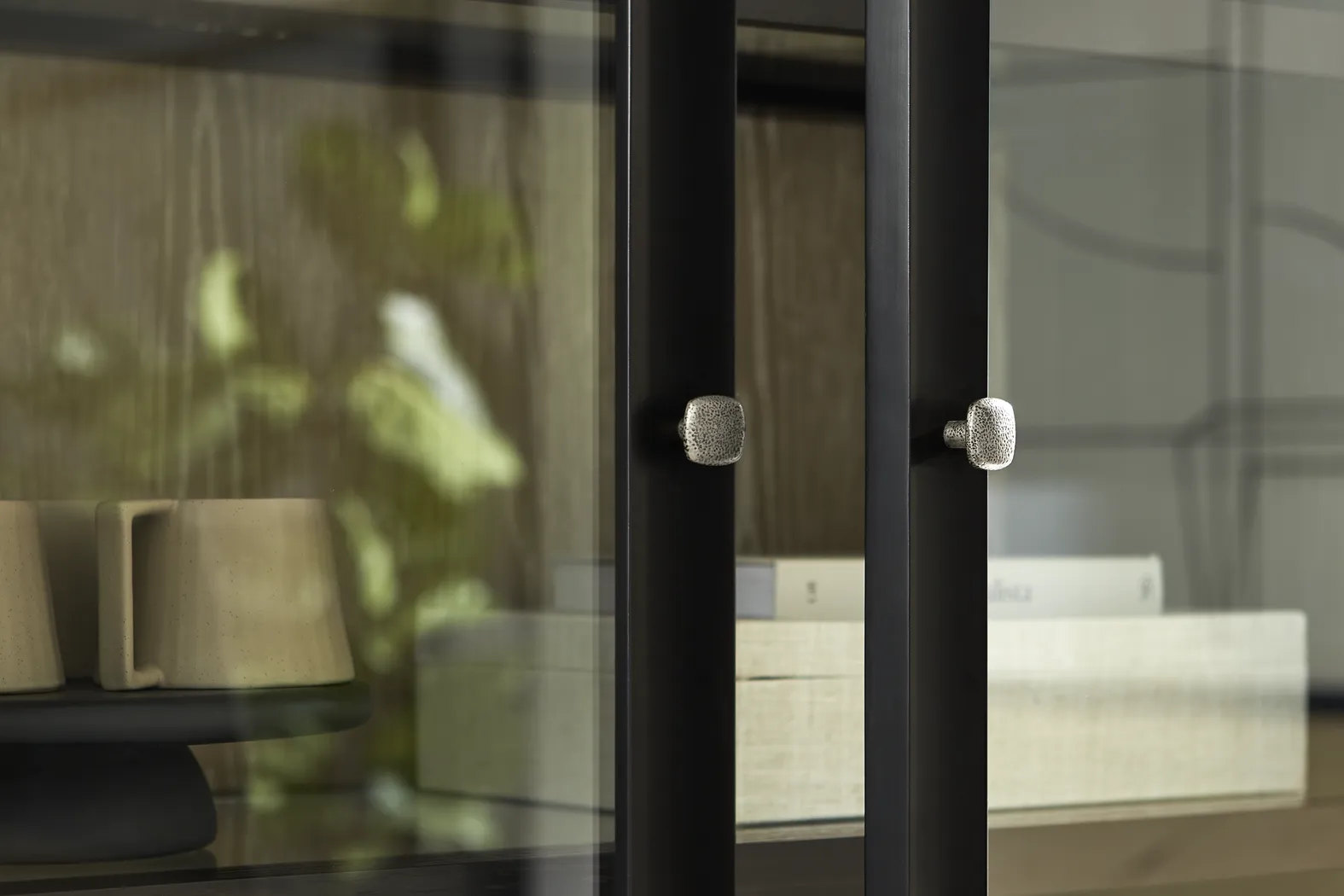 Portsmouth Black China Cabinet - Thumbnail - Image 4