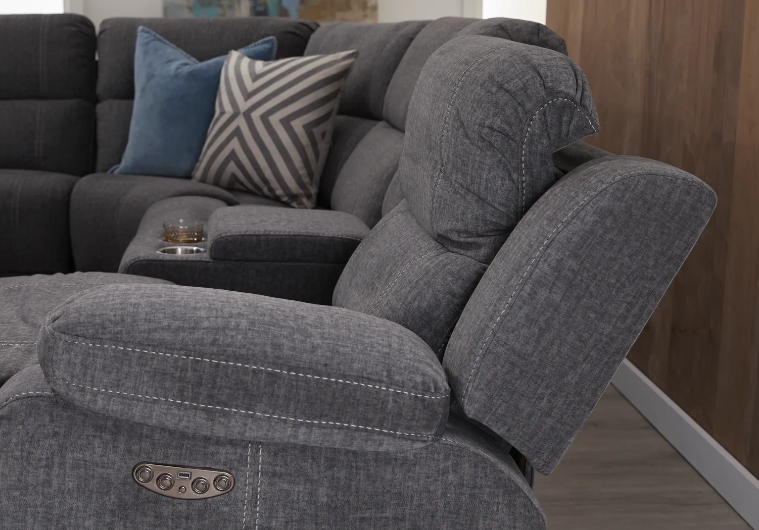 Prescott Point Gray 6 Pc Power Reclining Sectional - Image 5
