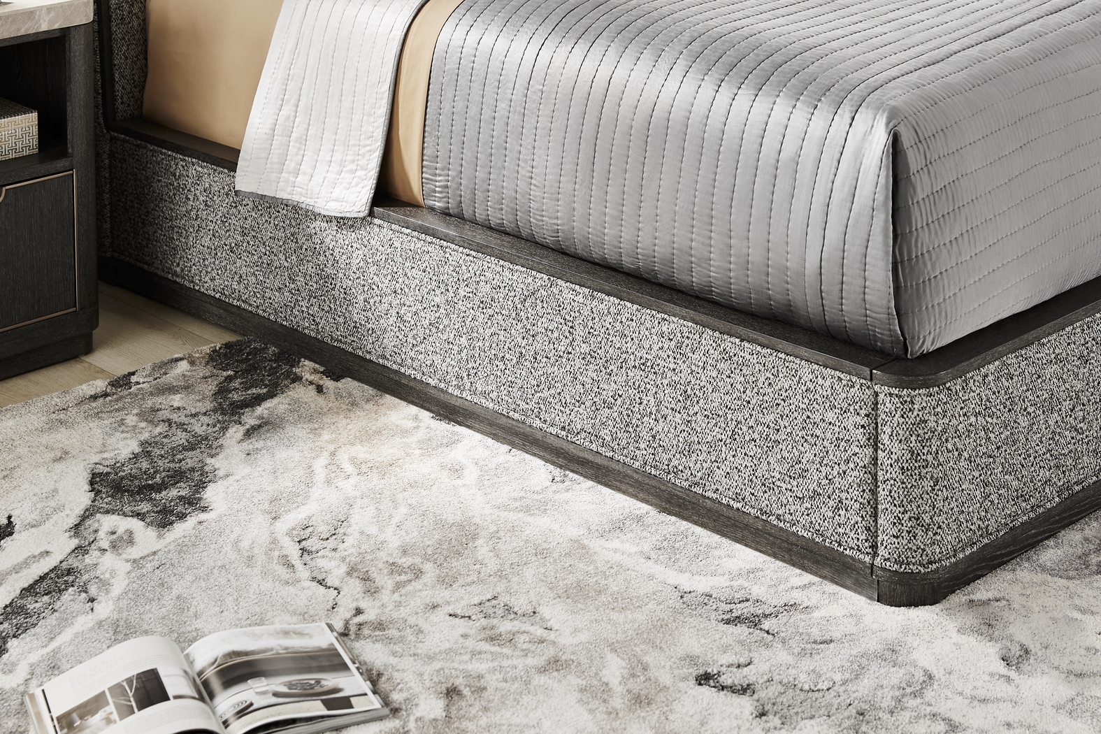 Preston Heights Gray 5 Pc Queen Upholstered Bedroom - Thumbnail - Image 5