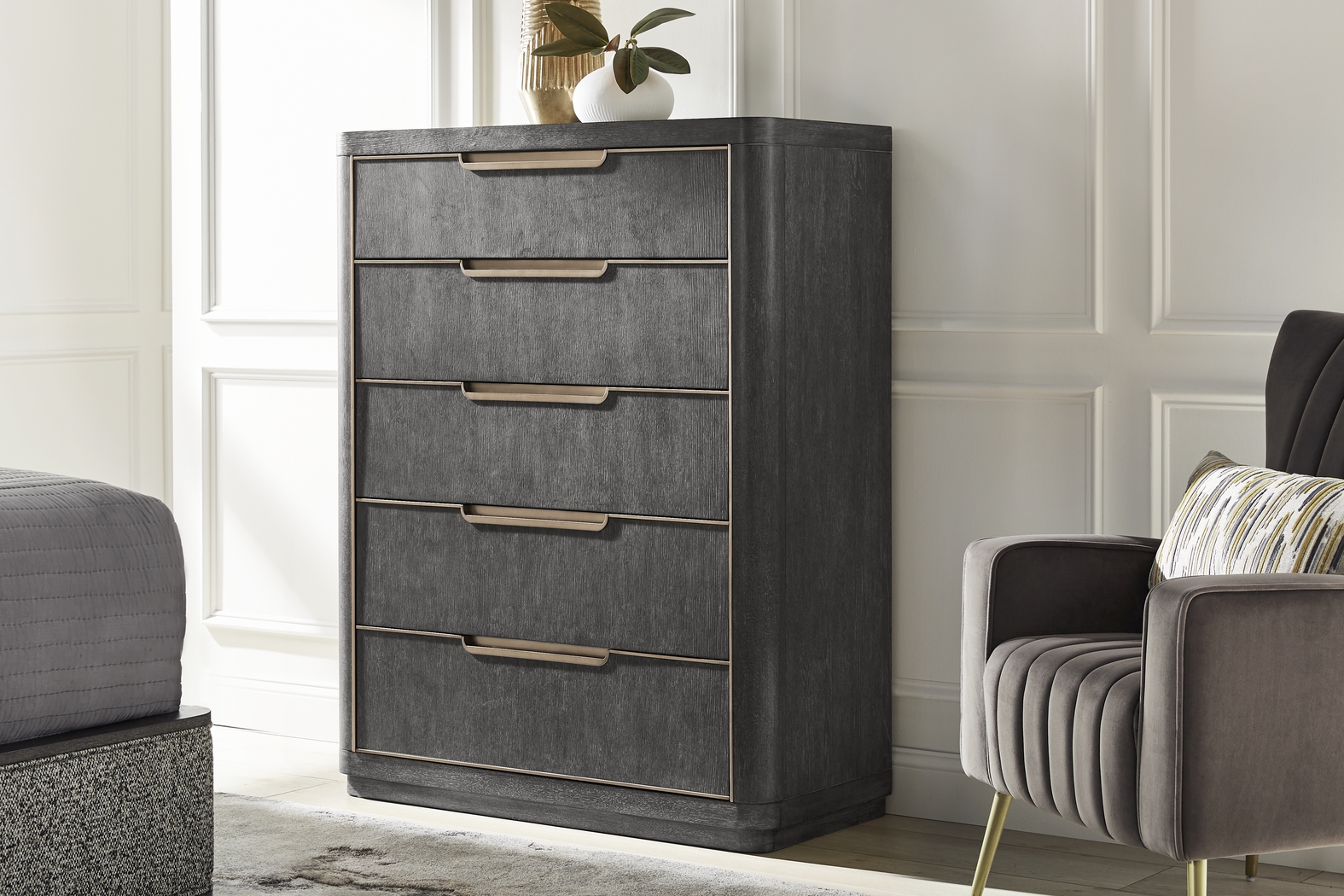 Preston Heights Gray Chest - Thumbnail - Image 3