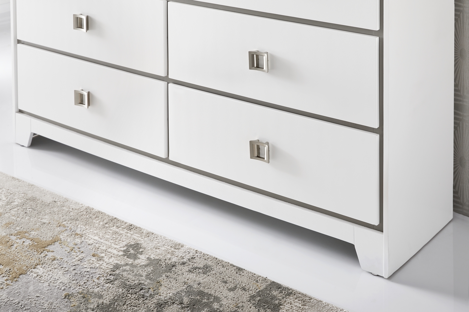 Princeton Hall White 7 Pc Queen Bedroom - Thumbnail - Image 7