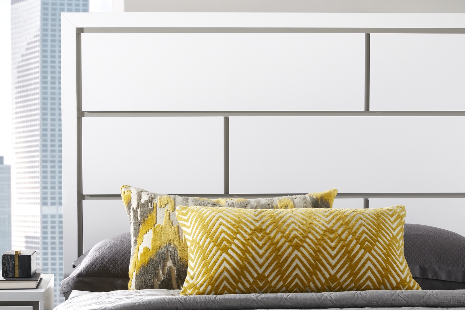 Princeton Hall White 5 Pc King Bedroom - Thumbnail - Image 3