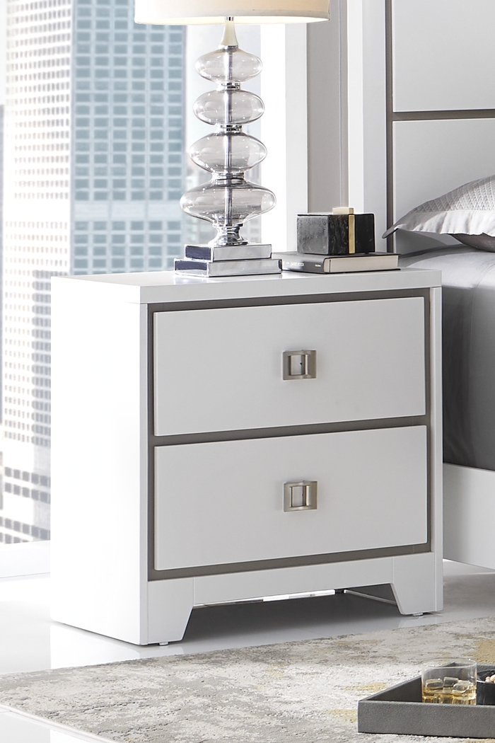 Princeton Hall White 7 Pc Queen Bedroom - Thumbnail - Image 11