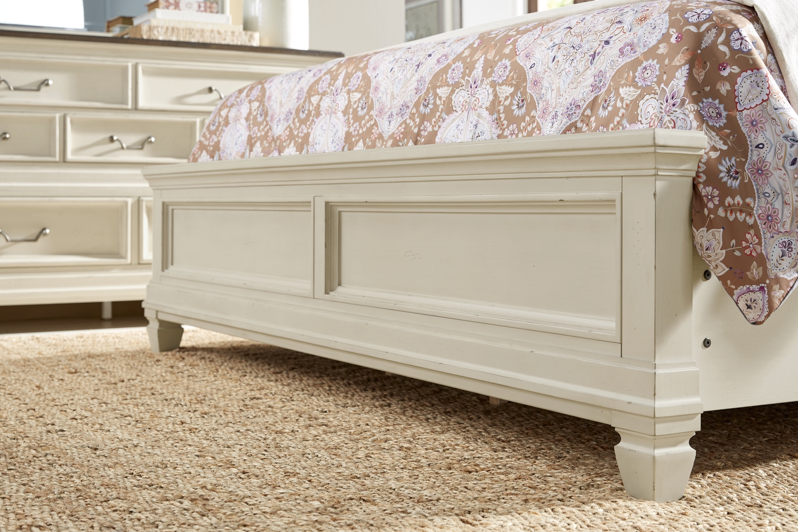 Provence White 3 Pc Queen Panel Bed - Thumbnail - Image 4