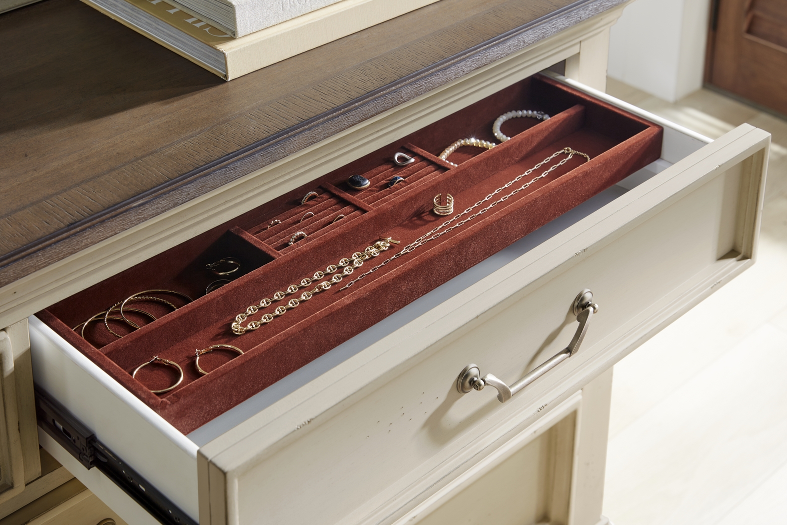 Provence White 7 Pc Queen Panel Bedroom - Thumbnail - Image 9