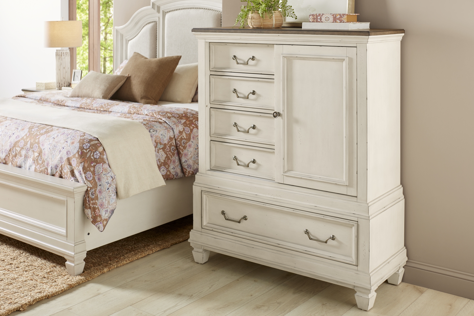 Provence White Sliding Door Chest - Thumbnail - Image 3