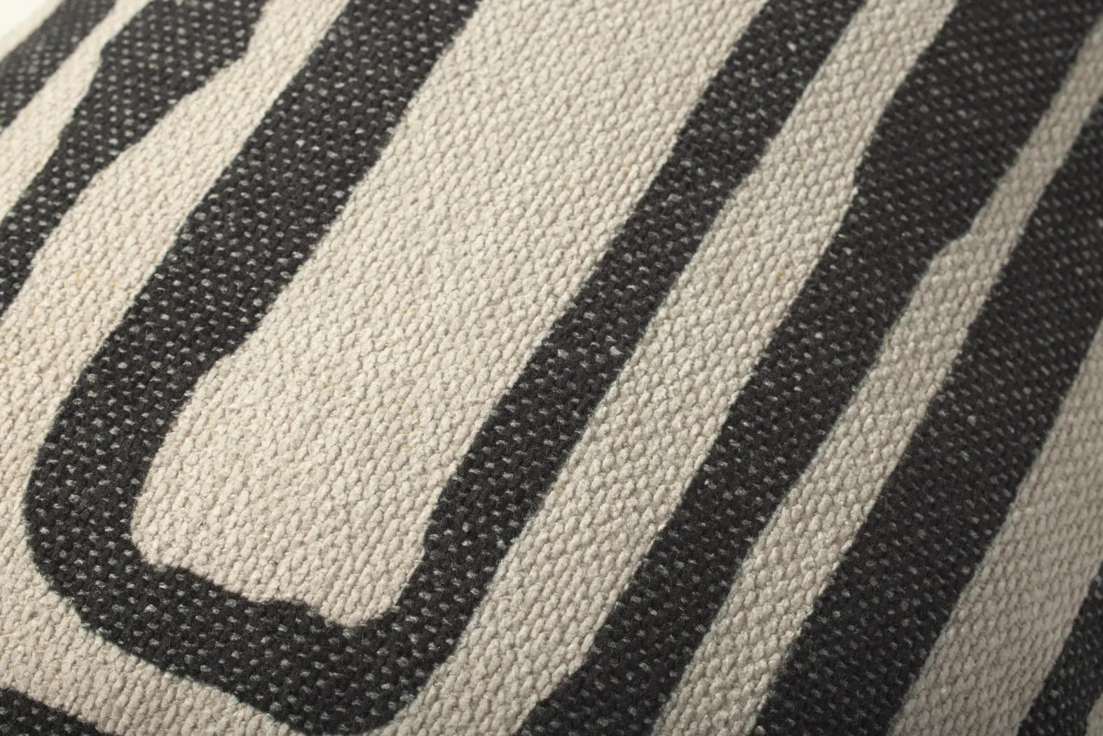 Quira Beige Accent Pillow - Thumbnail - Image 3