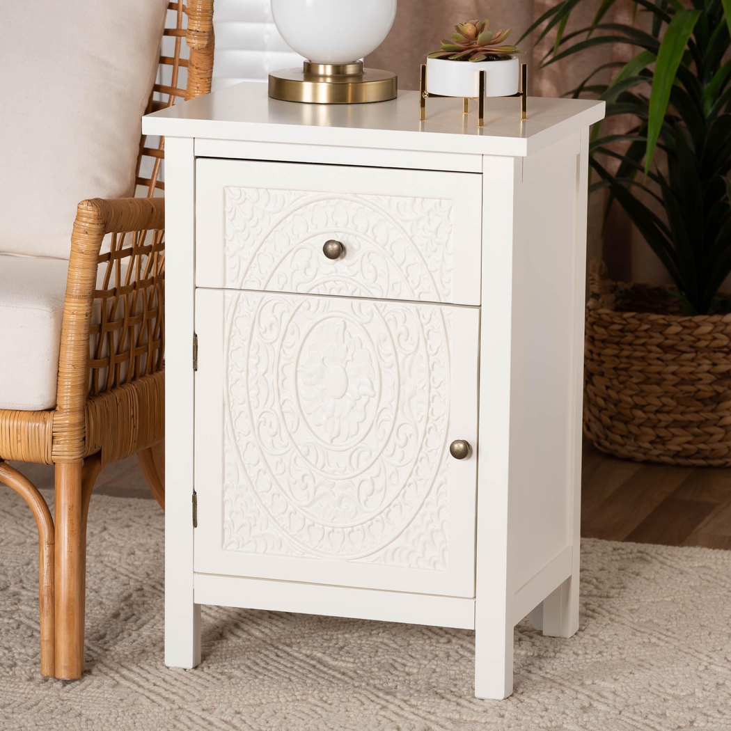 Radslow White Nightstand - Thumbnail - Image 2