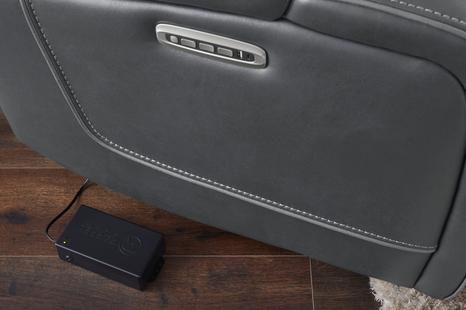 Raffel Black Rechargeable Battery Pack for Motion Furniture - Thumbnail - Image 4