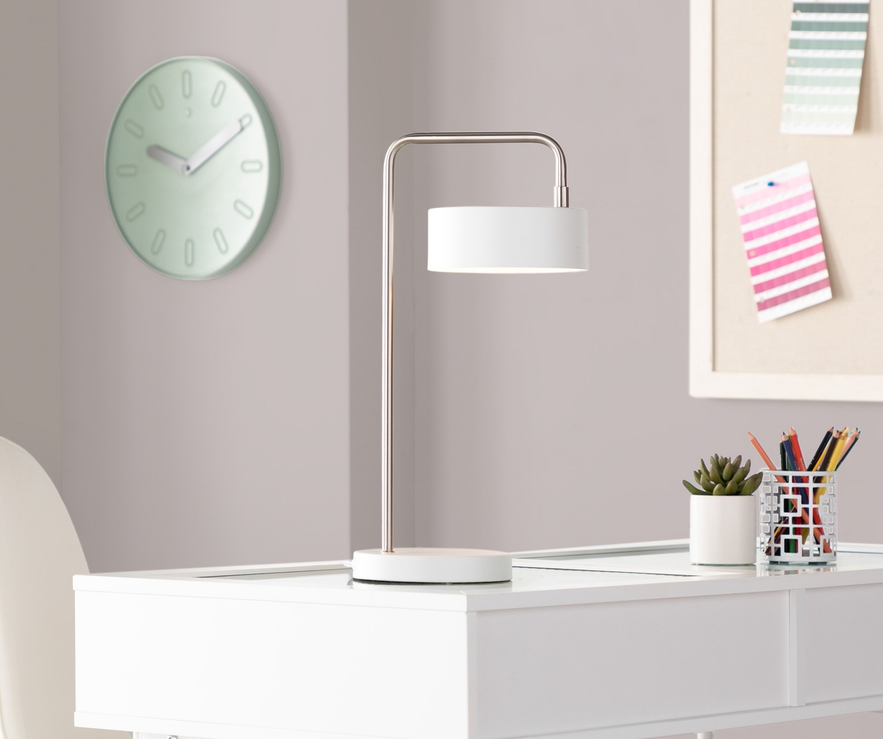 Raleigh Shade White Lamp - Thumbnail - Image 2