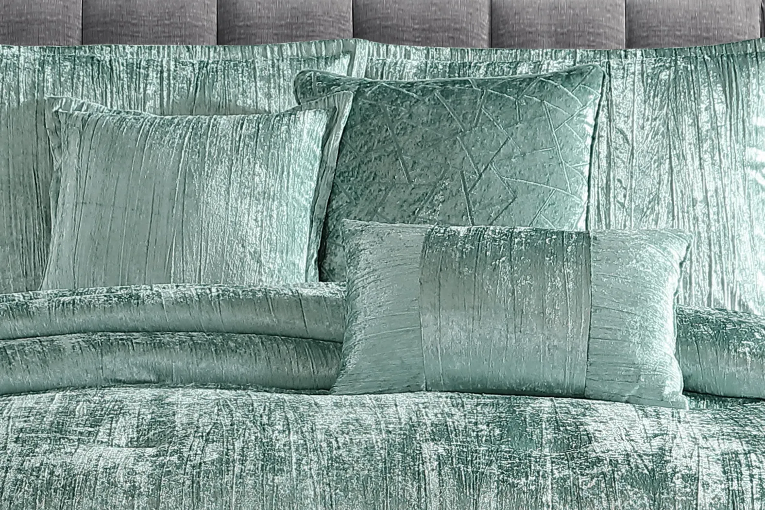 Recine Teal 7 Pc King Comforter Set - Thumbnail - Image 4