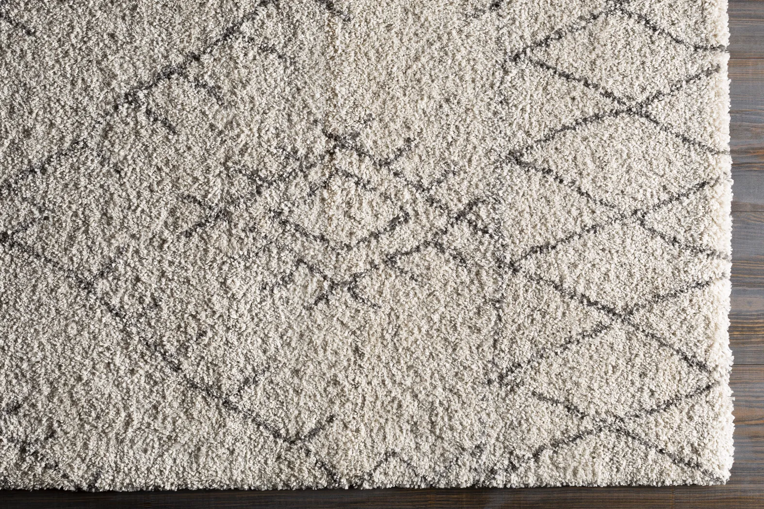 Reidwick Cream 5'4 x 7'7 Area Rug - Thumbnail - Image 5